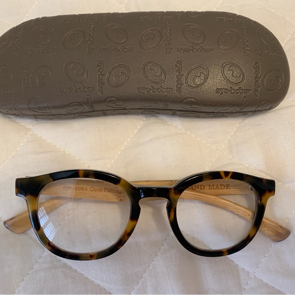Eye bobs readers